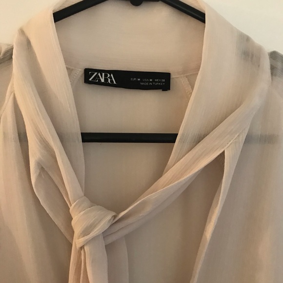 Zara size M sheer flowy blouse, tie front - Picture 4 of 5
